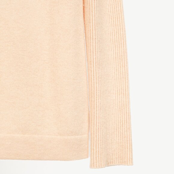 Loro Piana Cream Cashmere Turtleneck Sweater - Picture 6 of 9